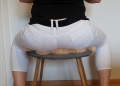 Bild 1 von Big Teddy under white jeans butt 