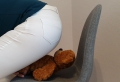 Bild 2 von Buttcrush and trampling Teddy in white jeans 