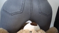 Bild 4 von Buttcrush and facesitting big Teddy in Jeans