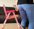 Bild 1 von Buttcrush and trampling small chair - 2 views